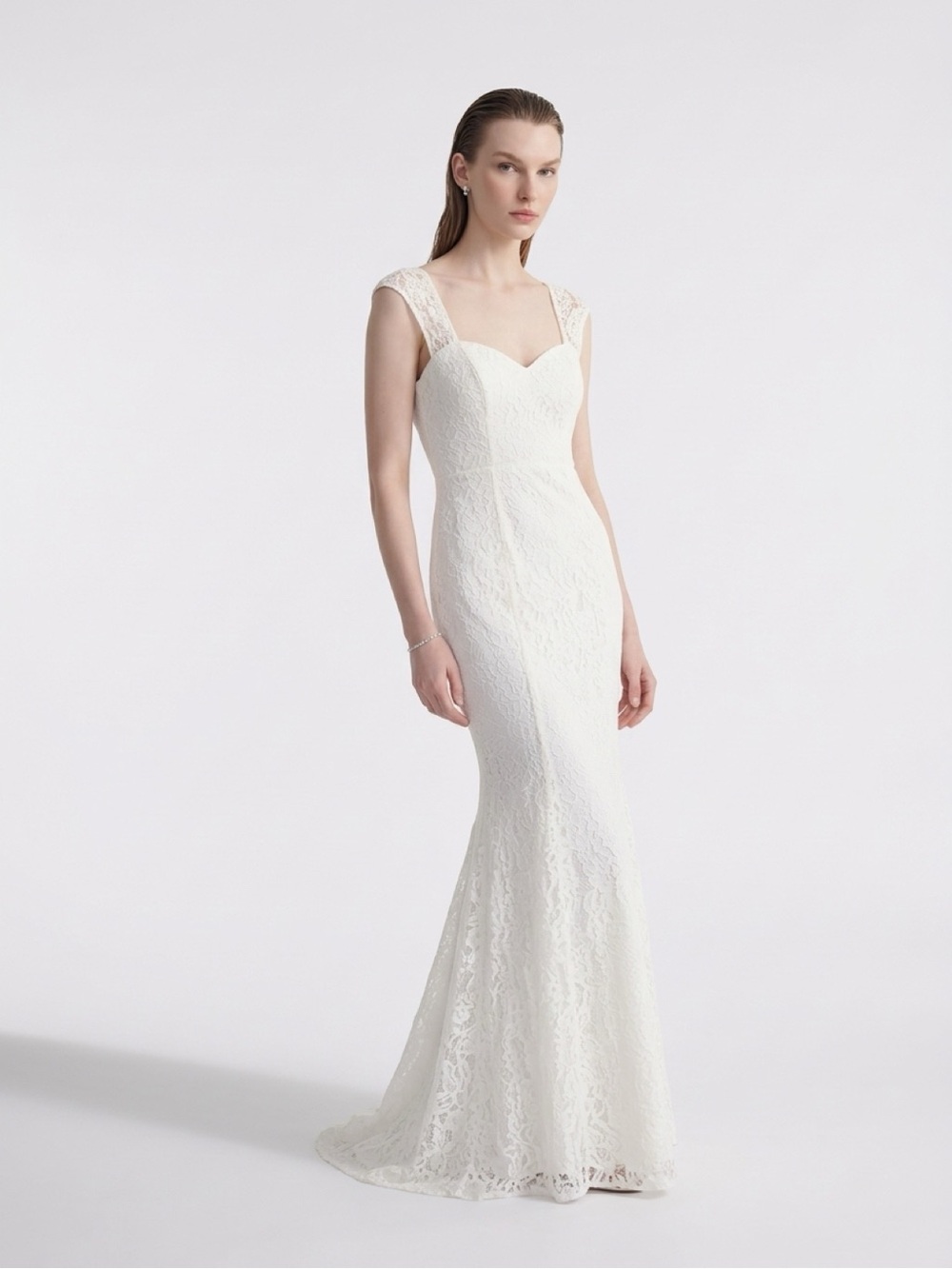 Lulu's Ivory Lace Cap-Sleeve Mermaid Wedding Dress
